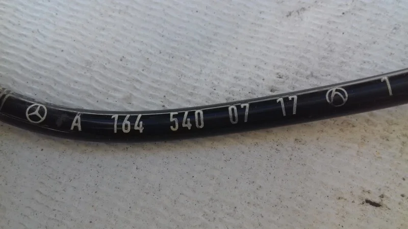 Датчик ABS задний Mercedes-Benz ML W164 272.967 - миниатюра 2