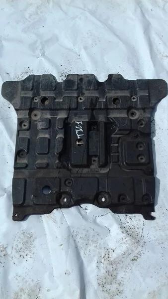 Защита двигателя Toyota Land Cruiser 200 1VDFTV - миниатюра 2