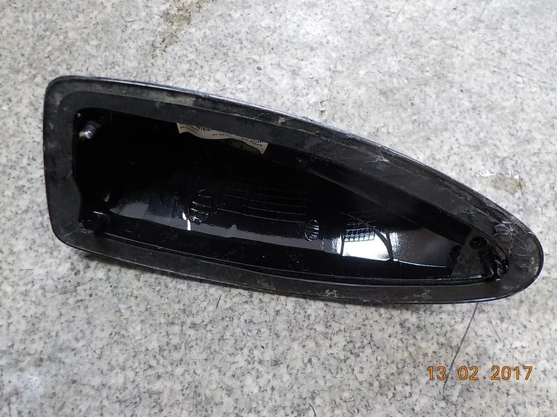 Плавник на крышу BMW 5 F10/F11 N47D20C 2013 - миниатюра 3