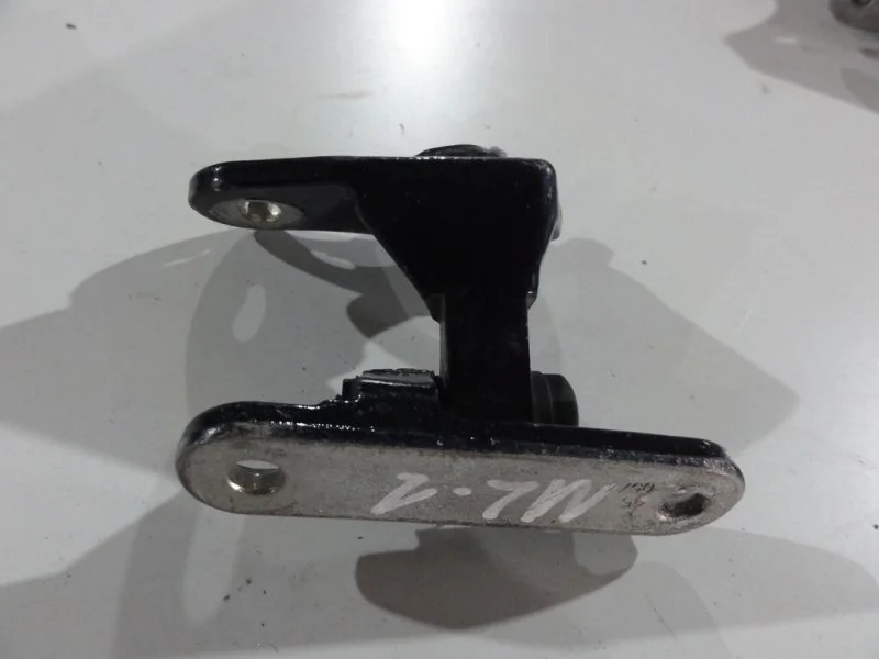 Петля двери передняя левая Mercedes-Benz ML W164 - миниатюра 3