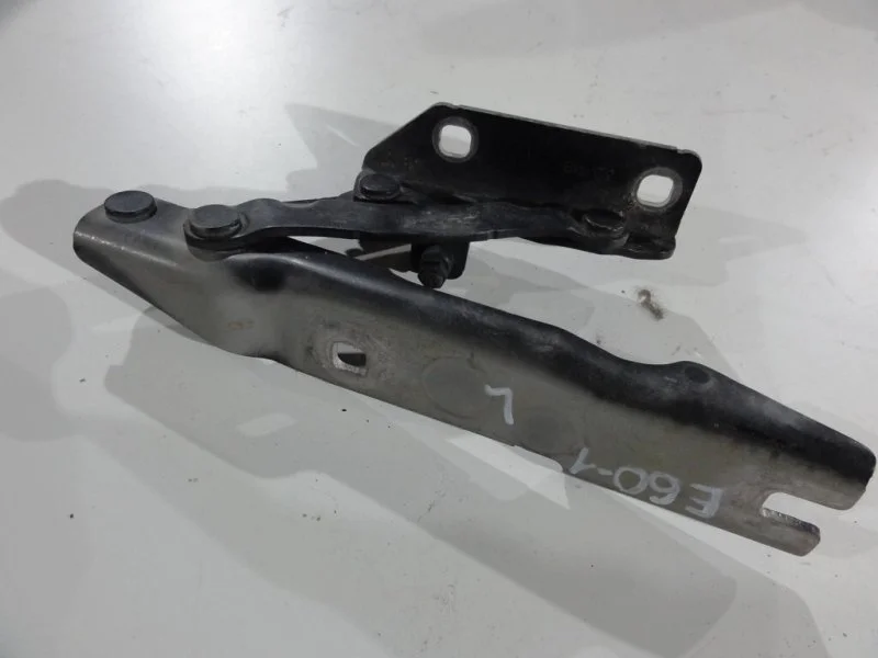 Петля капота левая BMW 5 E60/E61 N46B20BE 2008 - миниатюра 4