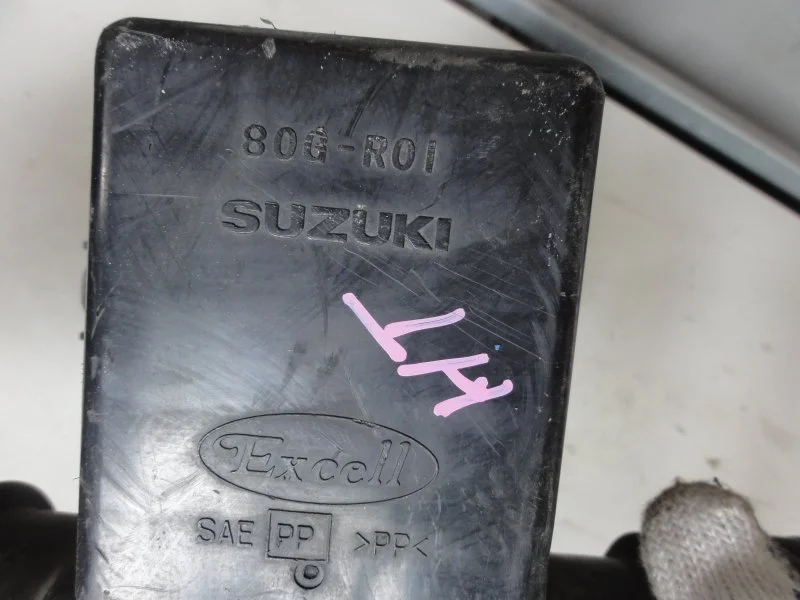 Воздухозаборник Suzuki Swift - миниатюра 4