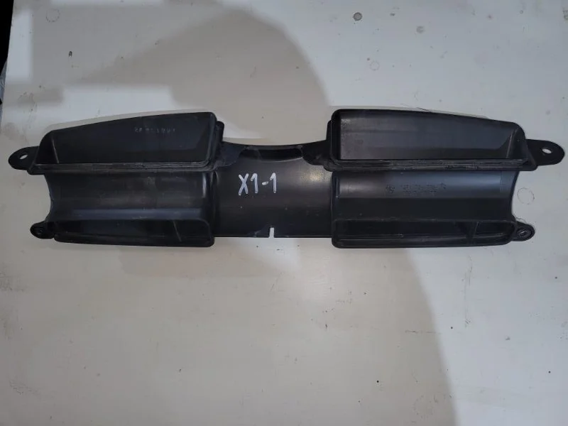 Воздухозаборник BMW X1 E84 N46B20 2011 - миниатюра 2