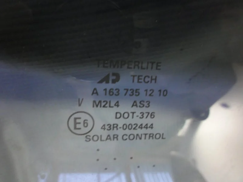 Стекло двери заднее правое Mercedes-Benz ML - миниатюра 2