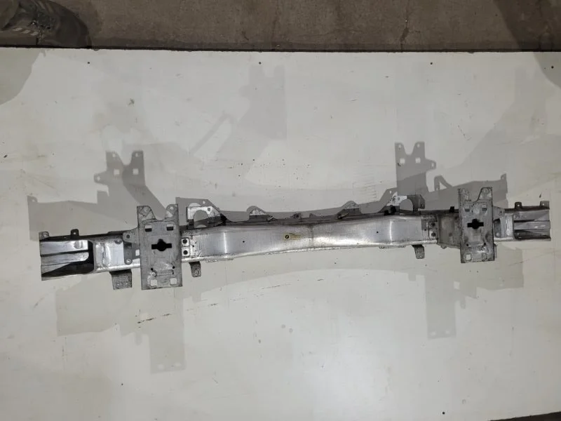 Усилитель бампера передний BMW 7 E65 N62B48 2006 - миниатюра 3