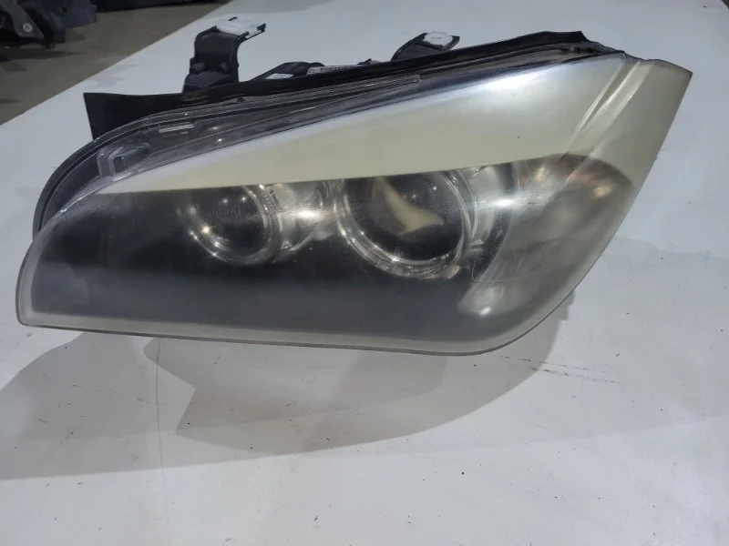 Фара ксеноновая передняя левая BMW X1 E84 N46B20 - изображение 1
