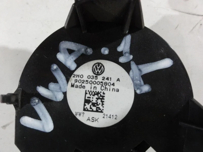 Динамик левый Volkswagen Amarok 2H CNFB 2013 - миниатюра 3