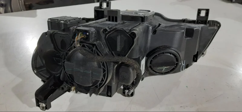Фара ксеноновая передняя правая BMW X5 E70 N52B30 - миниатюра 6