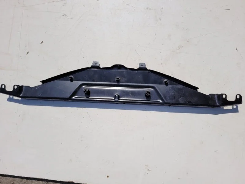 Панель передняя верхняя BMW 5 F10/F11 N52B25 2010 - миниатюра 2