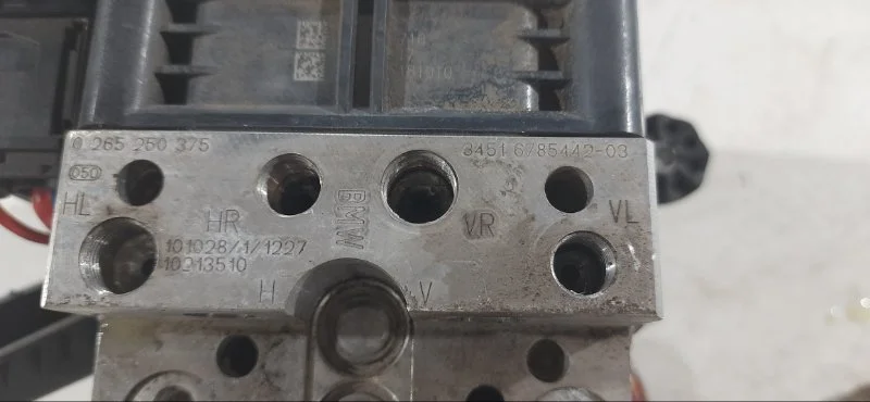 Блок ABS (насос) BMW 5 F10/F11 N52B25 2010 - миниатюра 4