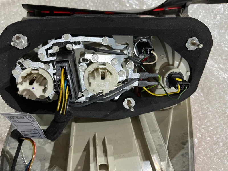 Фонарь наружный задний левый BMW X5 E70 N52B30 - миниатюра 6