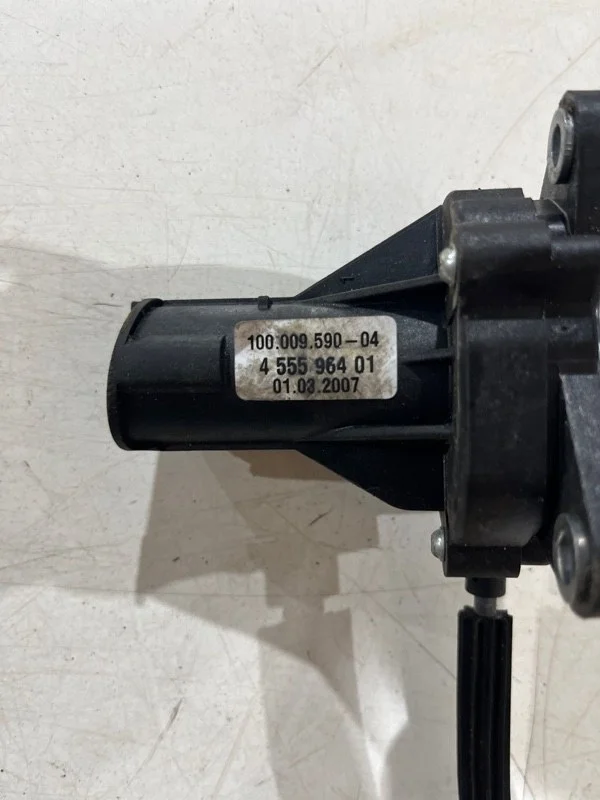 Трос блокировки АКПП BMW X5 E70 N52B30 2007 - миниатюра 5