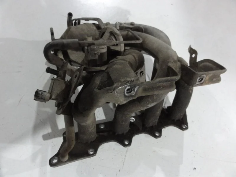 Коллектор впускной Mitsubishi Lancer CS9 4G18 2004 - миниатюра 3