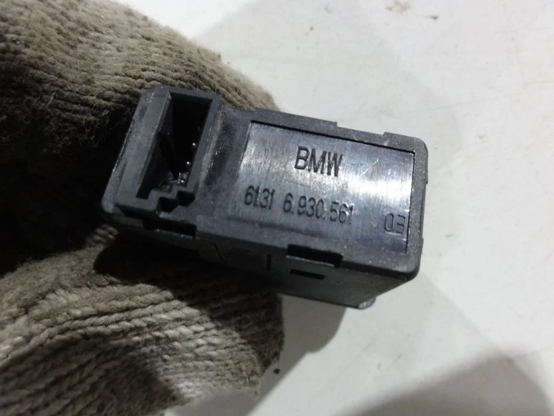 Разъем AUX BMW 1 E87 N45B16A 2011 - миниатюра 4