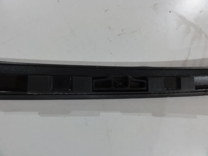 Молдинг крыши правый BMW 5 E60/E61 N46B20BE 2008 - миниатюра 4