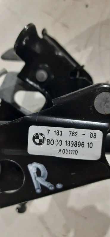 Замок капота правый BMW 5 F10/F11 N52B25 2010 - миниатюра 5