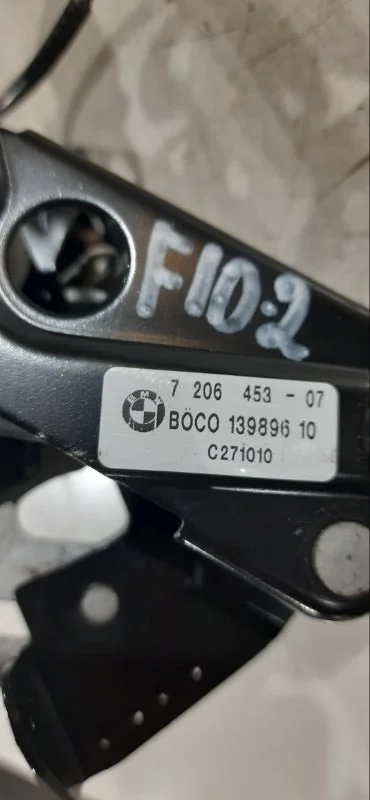 Замок капота левый BMW 5 F10/F11 N52B25 2010 - миниатюра 4