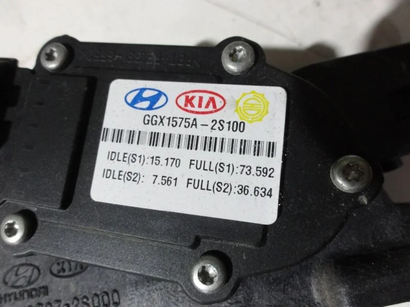 Педаль газа KIA Sportage 3 G4KD 2011 - миниатюра 5