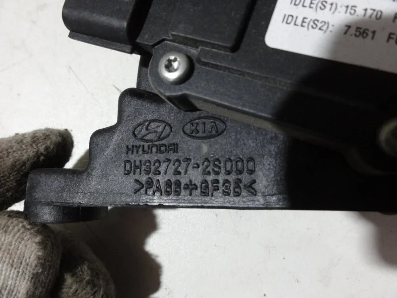 Педаль газа KIA Sportage 3 G4KD 2011 - миниатюра 6