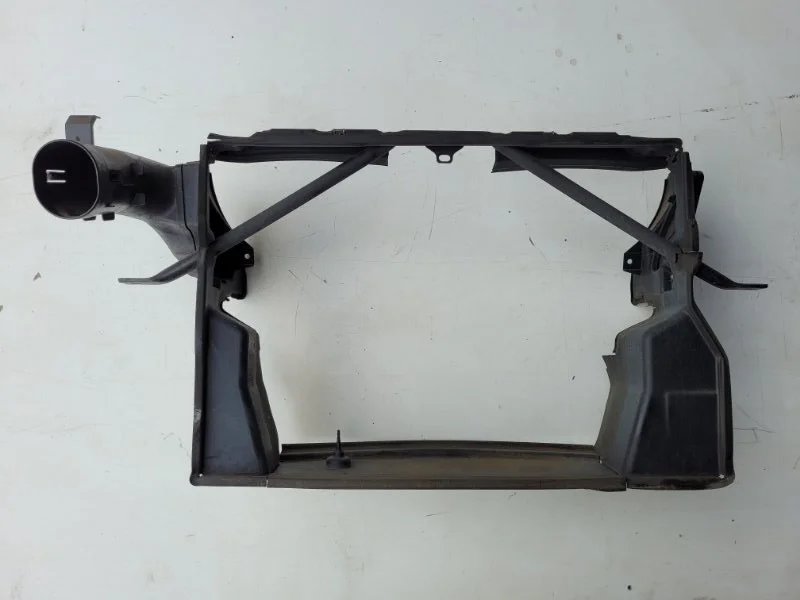 Воздухозаборник BMW 5 E61/E60 N52B30 2005 - миниатюра 2