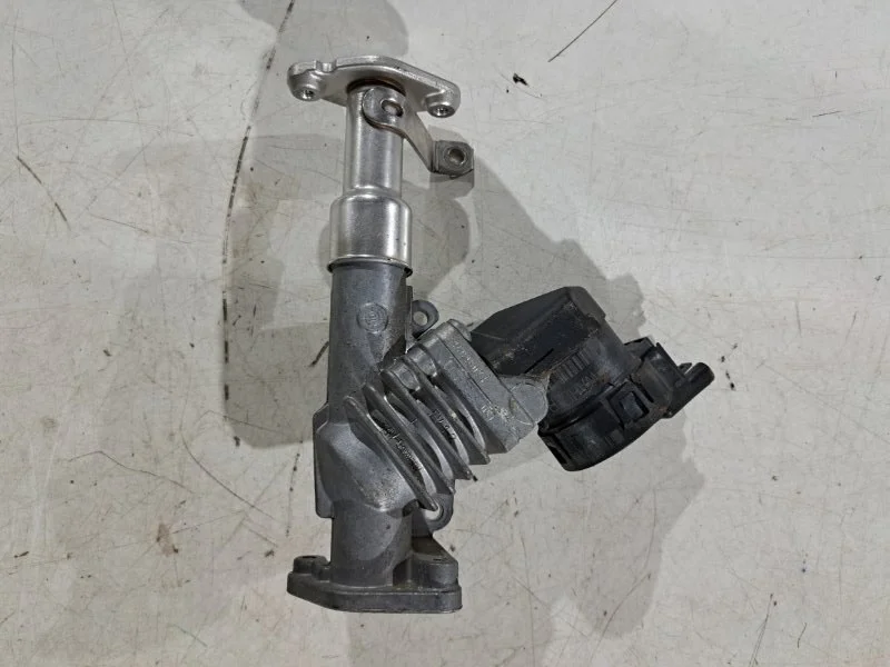 Клапан EGR ( ЕГР ) BMW 3 E90/E91 N43B20 2010 - миниатюра 2