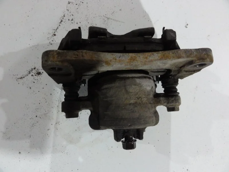 Суппорт тормозной передний левый Suzuki Swift 3 - миниатюра 3