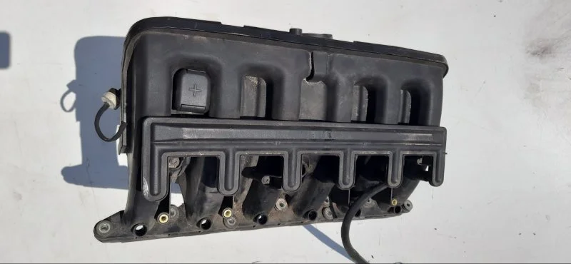 Коллектор впускной BMW 5 E39 M52B28 1999 - миниатюра 4