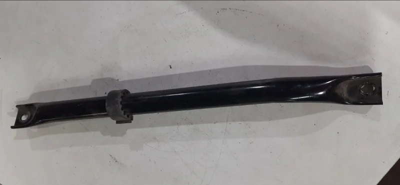 Распорка кузова передняя правая BMW 7 F02 N63B44A - изображение 1