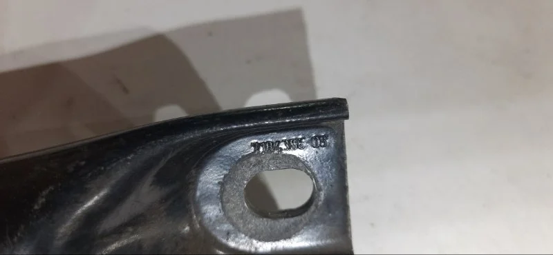 Распорка кузова передняя правая BMW 7 F02 N63B44A - миниатюра 3