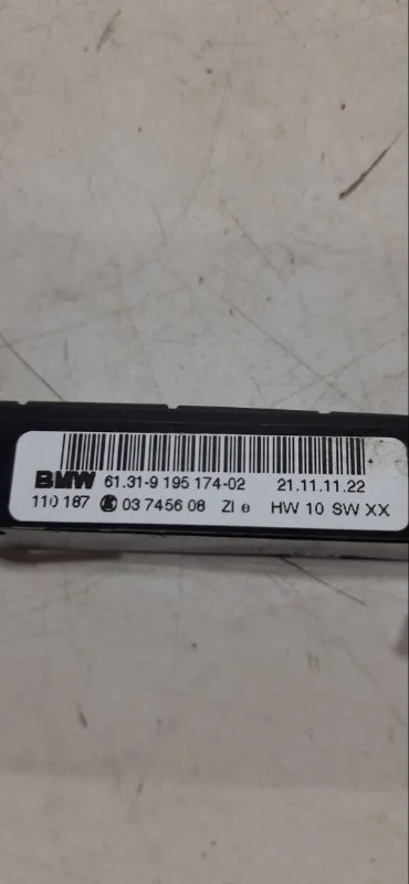 Блок кнопок BMW X1 E84 N46B20 2011 - миниатюра 3