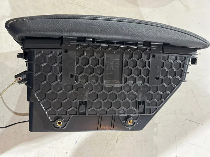 Подлокотник BMW X5 E70 N52B30 2007 - миниатюра 10
