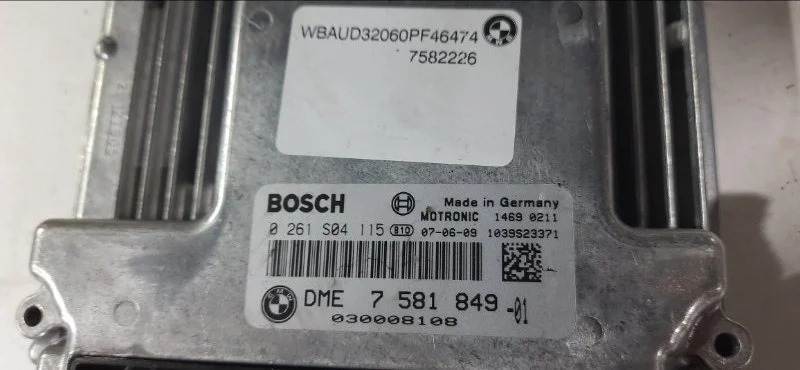Блок управления двигателем BMW 1 E87 N46B20 2007 - миниатюра 4
