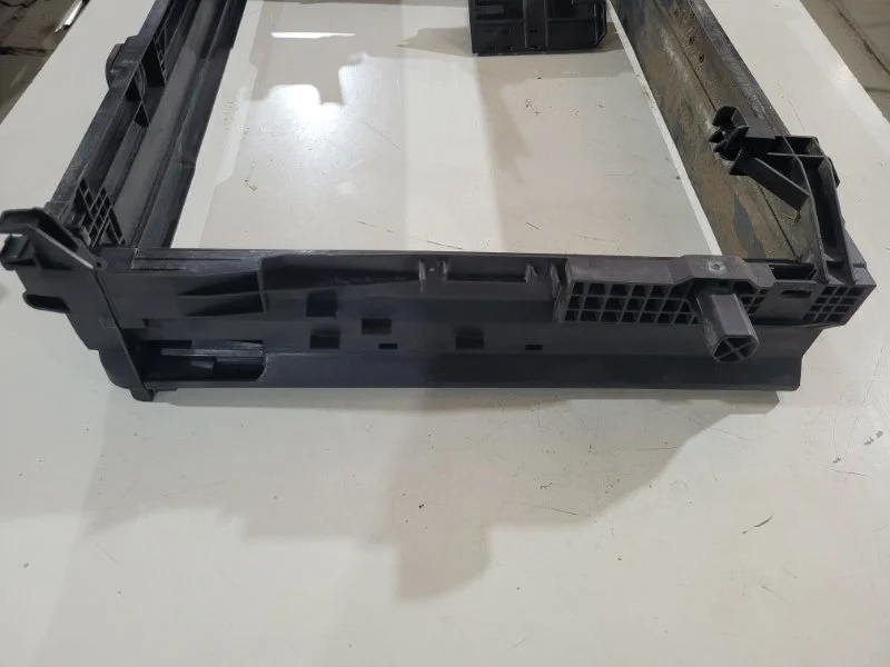 Рамка радиаторов (кассета) BMW 5 F10/F11 N52B25 - миниатюра 3
