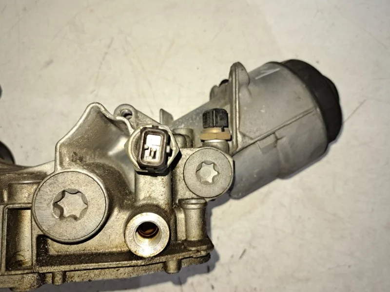Корпус фильтра масляного BMW Z4 E85 M54B30 2003 - миниатюра 6