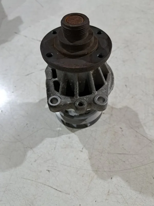 Насос водяной (помпа) BMW Z4 E85 M54B30 2003 - миниатюра 4