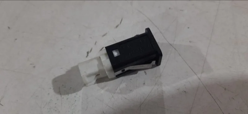 Разъем USB BMW X6 E71 N57D30B 2013 - миниатюра 2