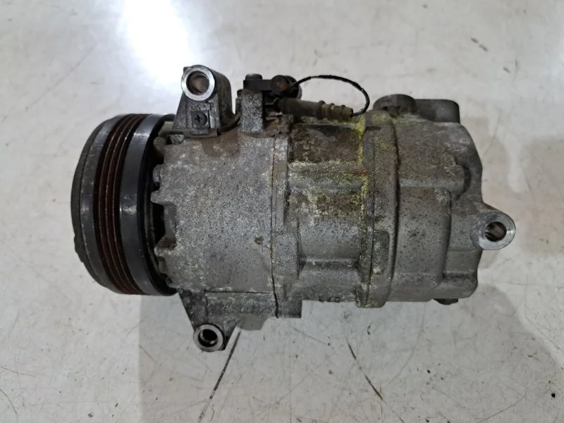 Компрессор кондиционера BMW Z4 E85 M54B30 2003 - миниатюра 7