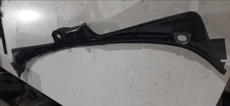 Водосток жабо, решетка BMW 5 E61/E60 N52B30 2005 - миниатюра 2