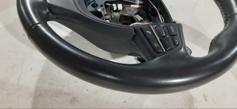 Рулевое колесо (руль) BMW 5 F10/F11 N52B25 2010 - миниатюра 2