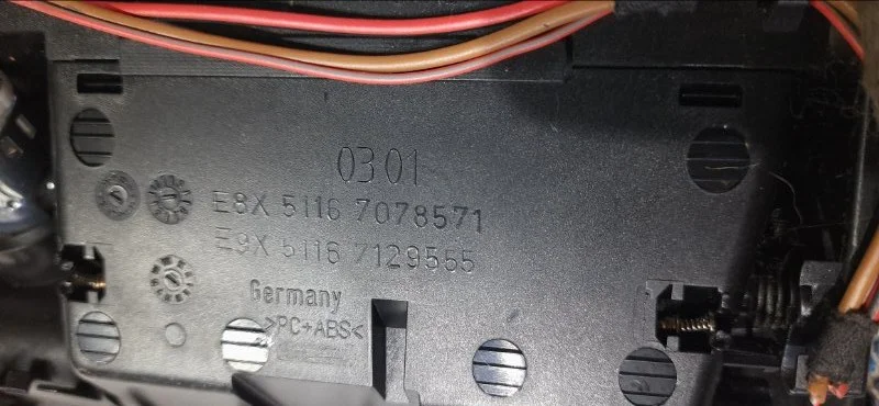 Пепельница передняя BMW 3 E90/E91 N43B20 2010 - миниатюра 4