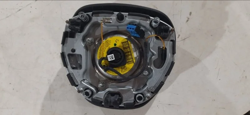 Подушка безопасности в руль BMW 5 F10/F11 N52B25 - миниатюра 4
