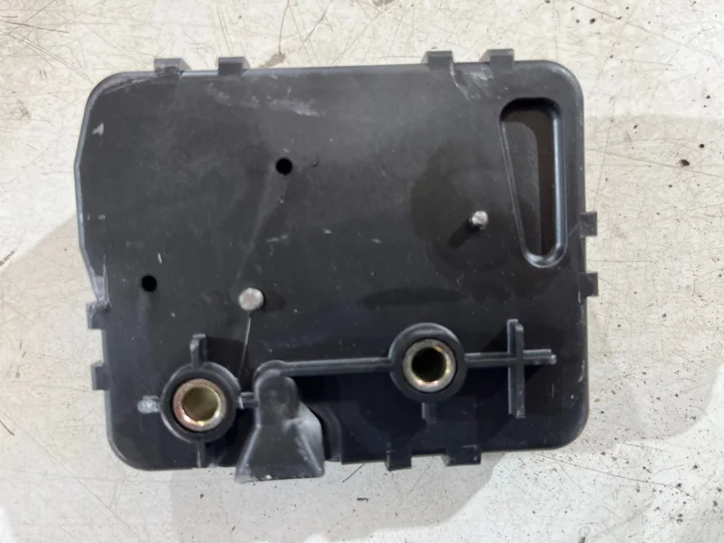 Замок стекла багажника BMW 3 E46 M43B19 2000 - миниатюра 2