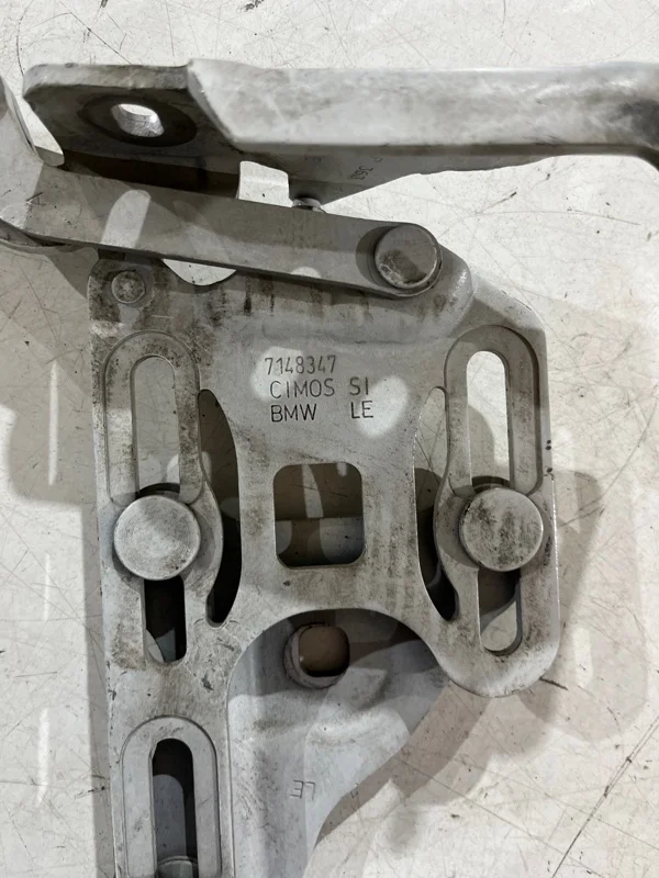 Петля капота левая BMW X5 E70 N52B30 2007 - миниатюра 4