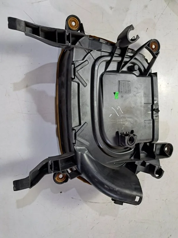 Корпус фильтра воздушного BMW X6 E71 M57306D3 - миниатюра 7