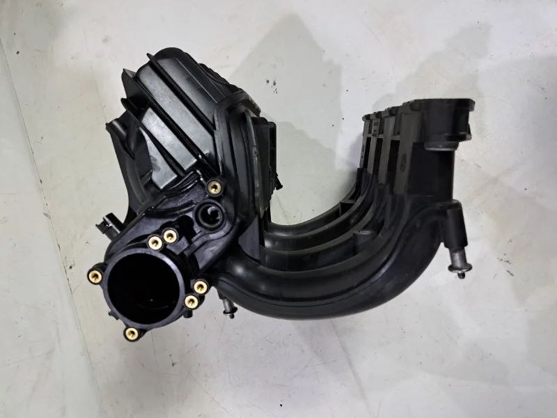 Коллектор впускной BMW 3 E90/E91 N46B20 2005 - миниатюра 5