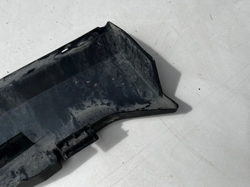 Накладка замка капота Ford Focus 2 СЕДАН 2Л 2006 - миниатюра 3