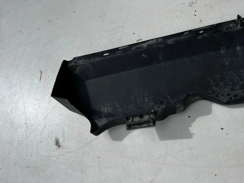 Накладка замка капота Ford Focus 2 СЕДАН 2Л 2006 - миниатюра 4