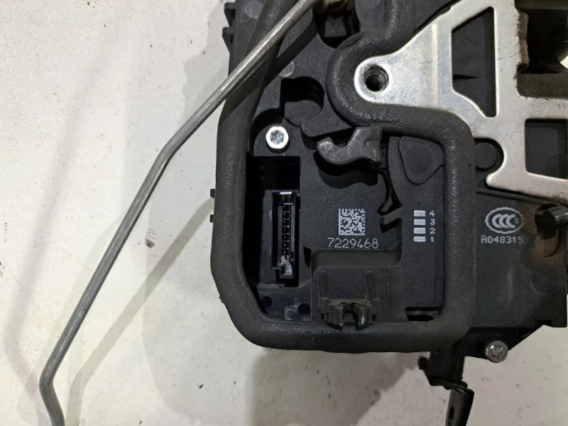 Замок двери задний правый BMW X1 E84 N46B20 2011 - миниатюра 4