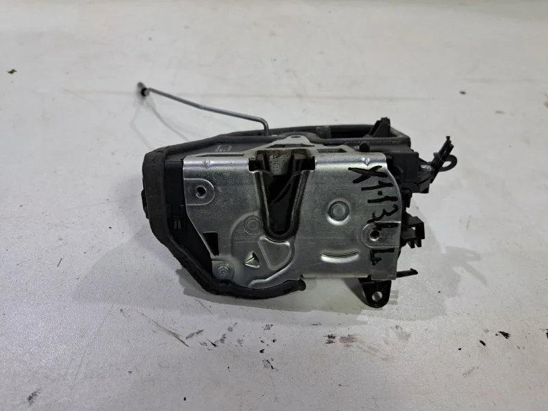 Замок двери задний левый BMW X1 E84 N46B20 2011 - миниатюра 2