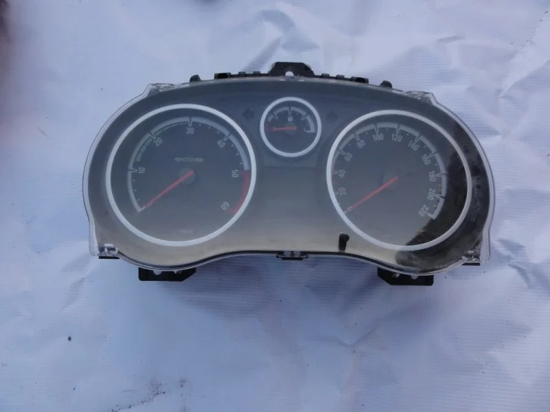 Панель приборов (щиток) Opel Corsa D Z13DTJ 2008 - изображение 1
